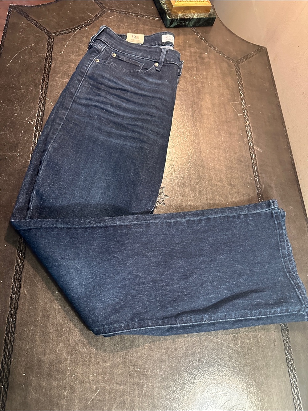 Women’s Dark Blue SIGNATURE LEVI STRAUSS Denim Jeans